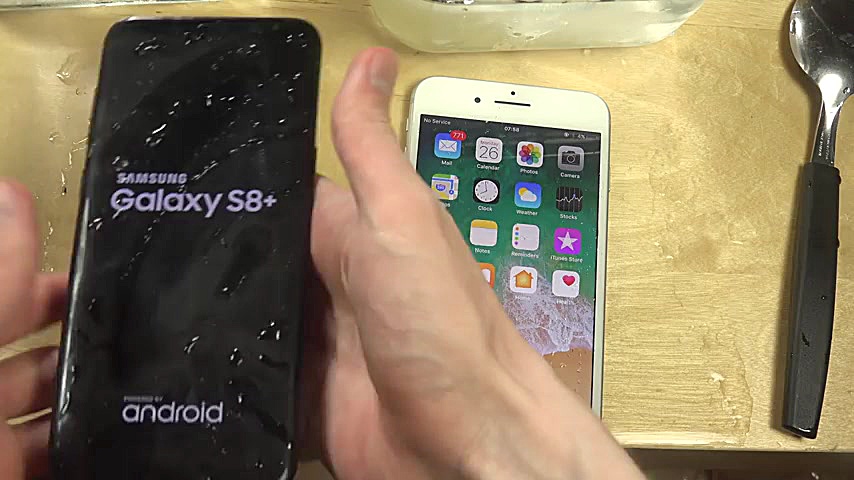 اپل در مقابل سامسونگ کدام در ن...