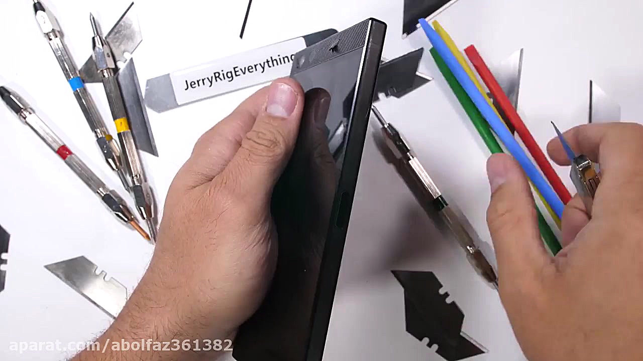 تست مقاومت گوشی گیمینگ ریزر!!!