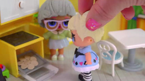 Grandma & 039;s House ! LOL Su...