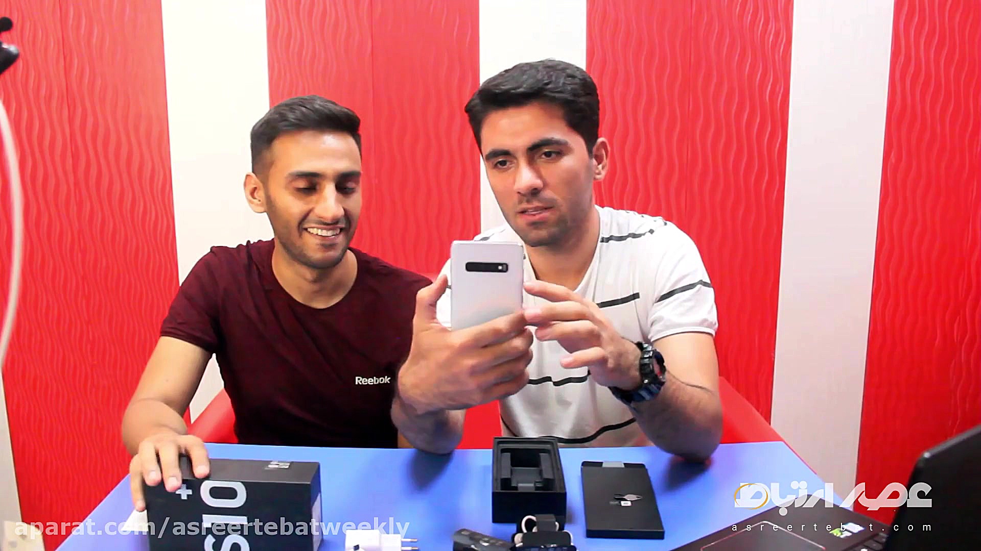 کافه عصر ارتباط 2 | نقد و بررس...