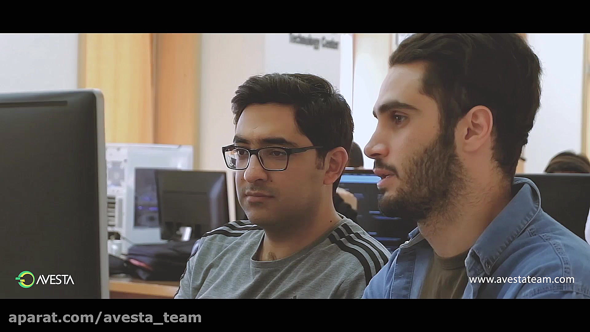 واقعیت مجازی و واقعیت افزوده ب...