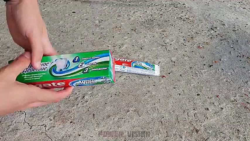 آزمایش : رنگین کمان خمیر دندان...