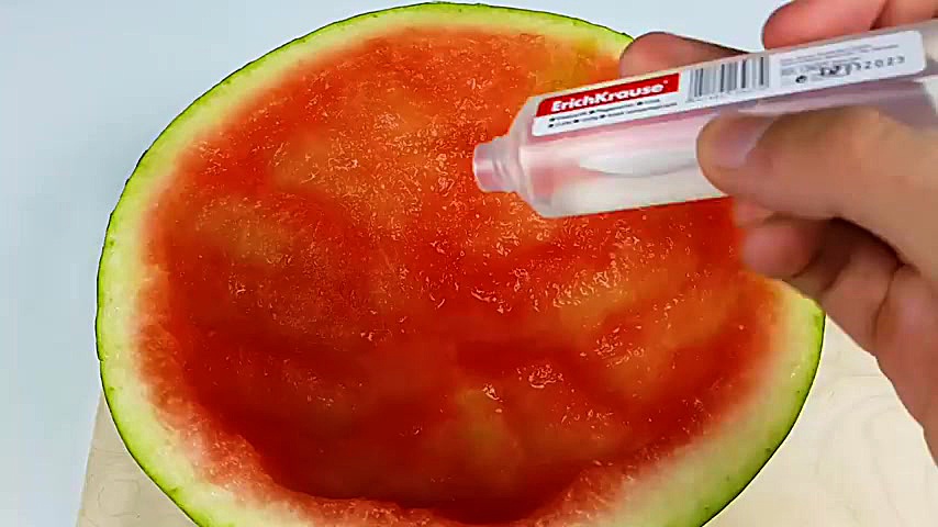 10 آزمایش احمقانه با اسلایم