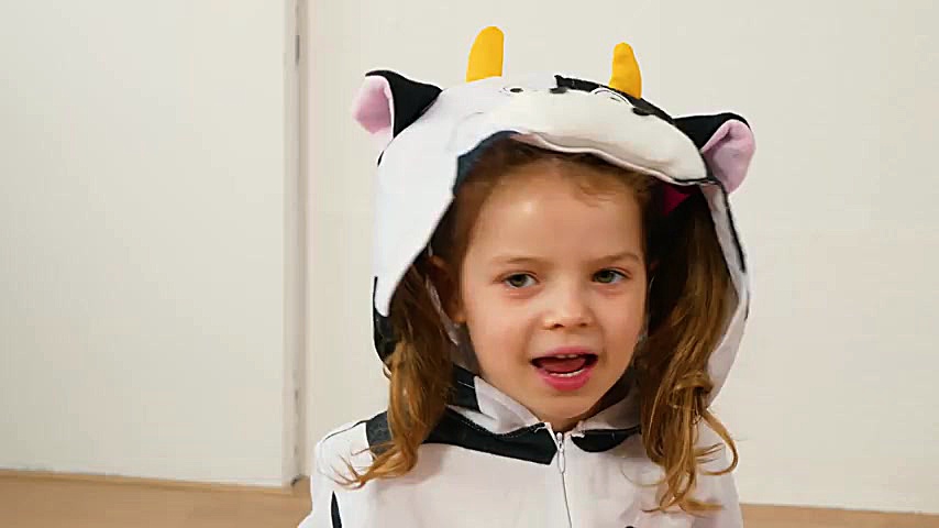 آموزش زبان به کودکان با نیکول...