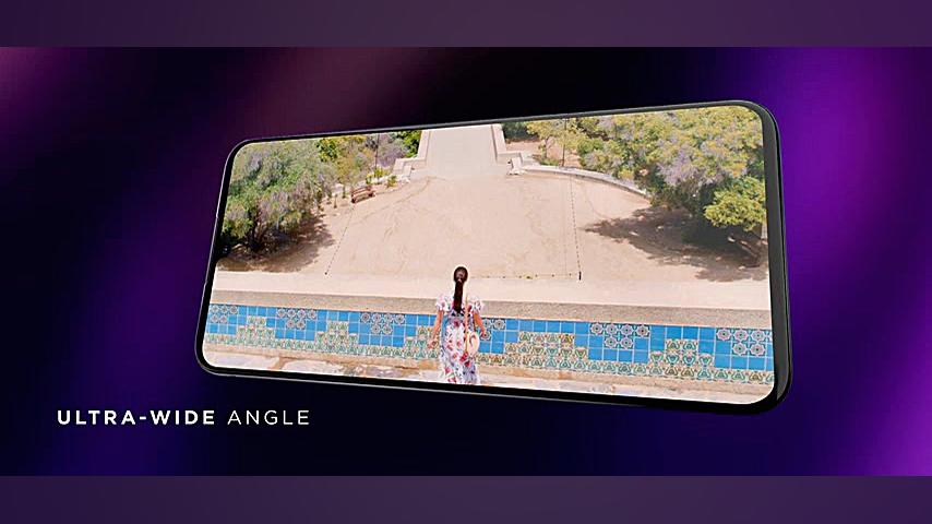 معرفی گوشی موتورولا وان زوم