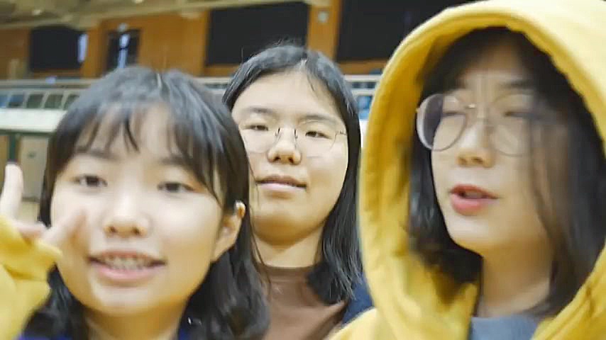 A Day in KOREAN High School Vl...