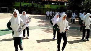 ورزش در خانه  ورزش برای سلامتی...