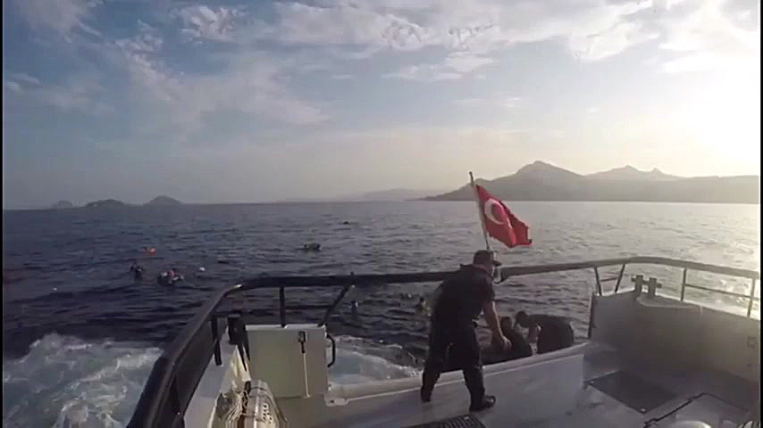 خبري حوادث : غرق شدن قایق پناج...