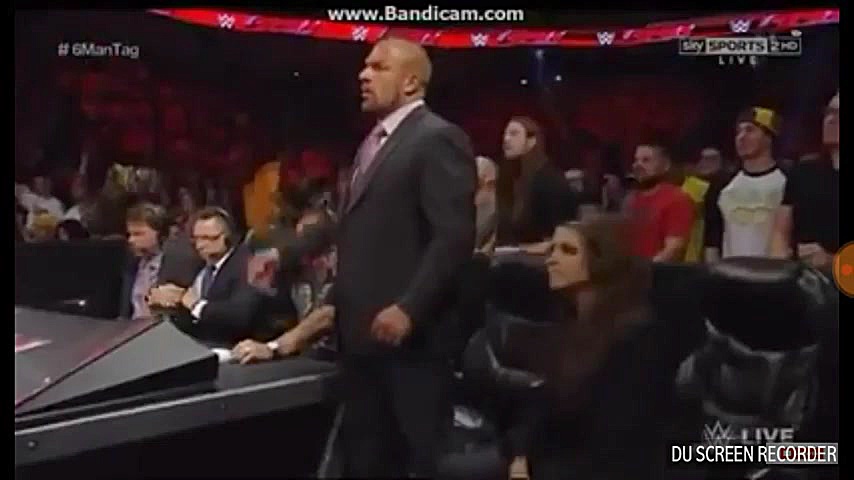 مسابقه جان سینا و تیمش