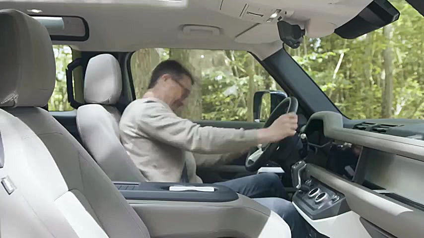 بررسی لندروور دیفندر 2020