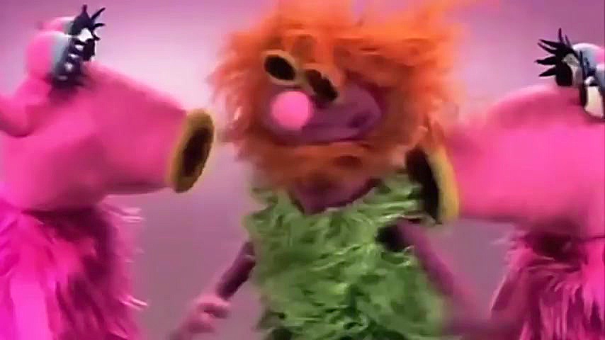 موزیک ویدئو فان (مانا مانا)