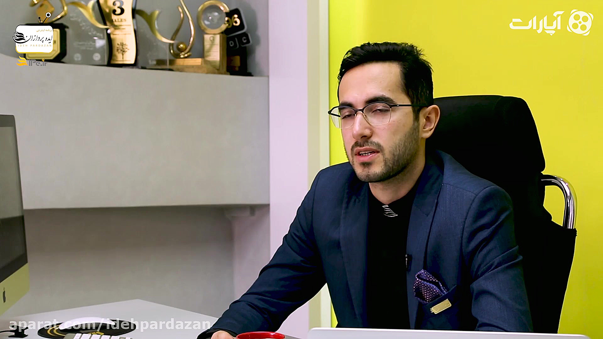 ایده پردازان (44) هیچ راه میان...