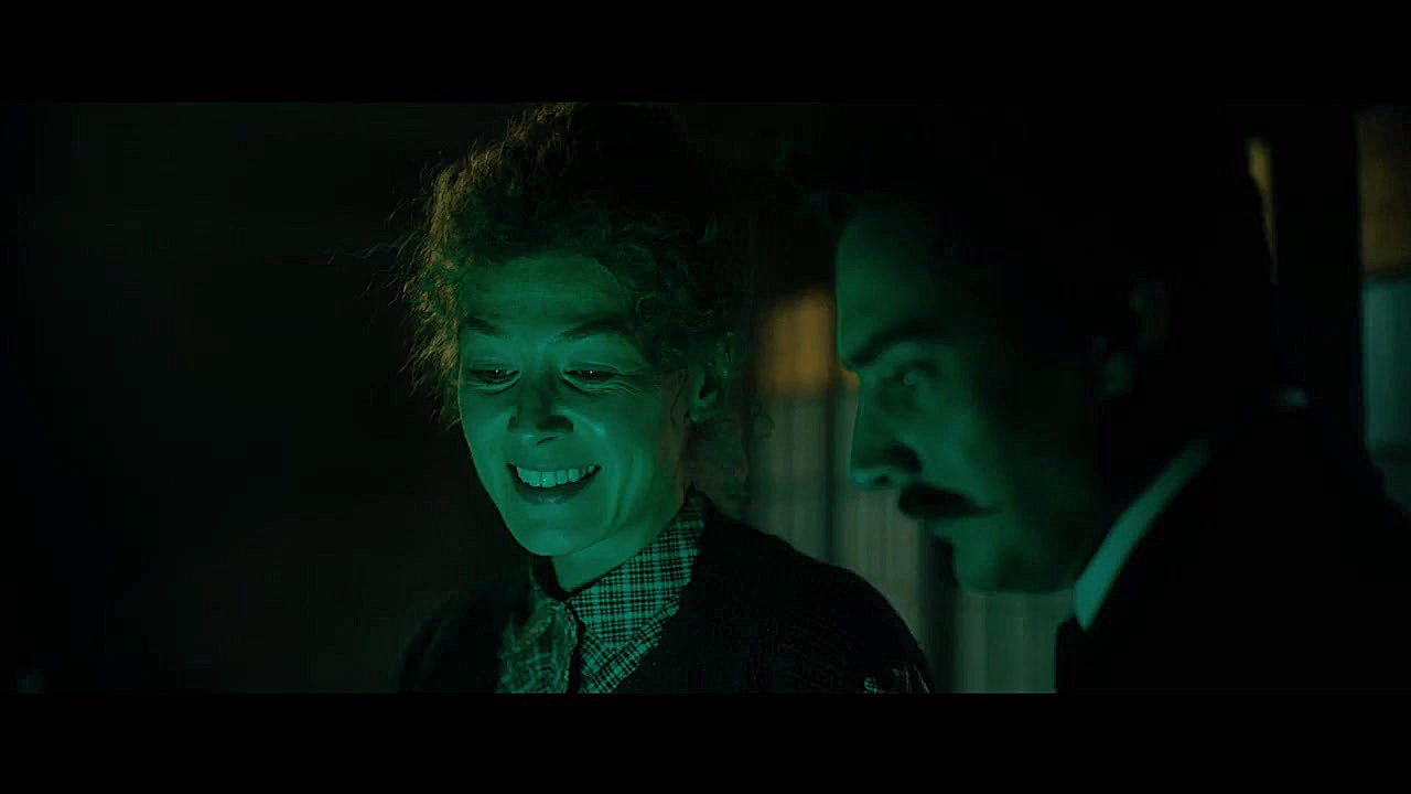 تریلر فیلم RADIOACTIVE