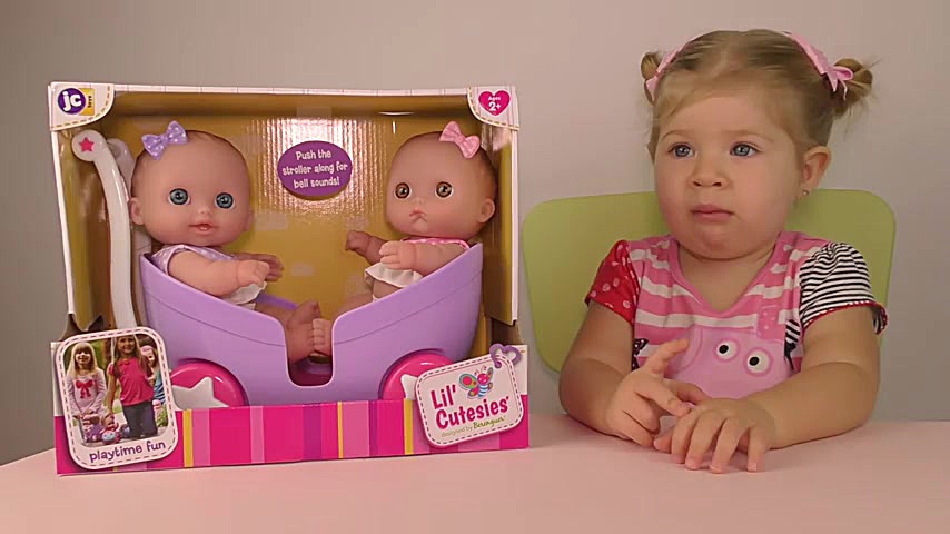 جعبه گشایی کالسکه عروسک های دی...