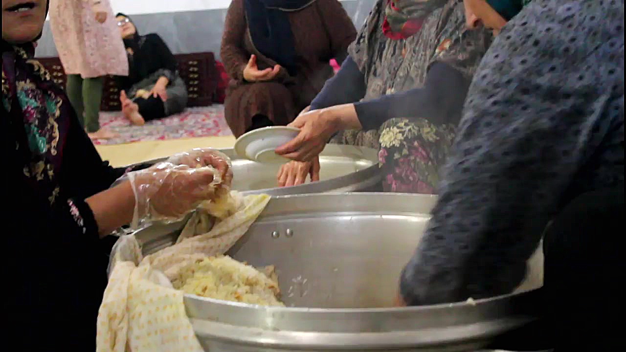 فیلمی از پخش غذای نذری به نیت...