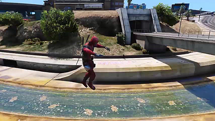 نبرد کینگ کونگ و ددپول