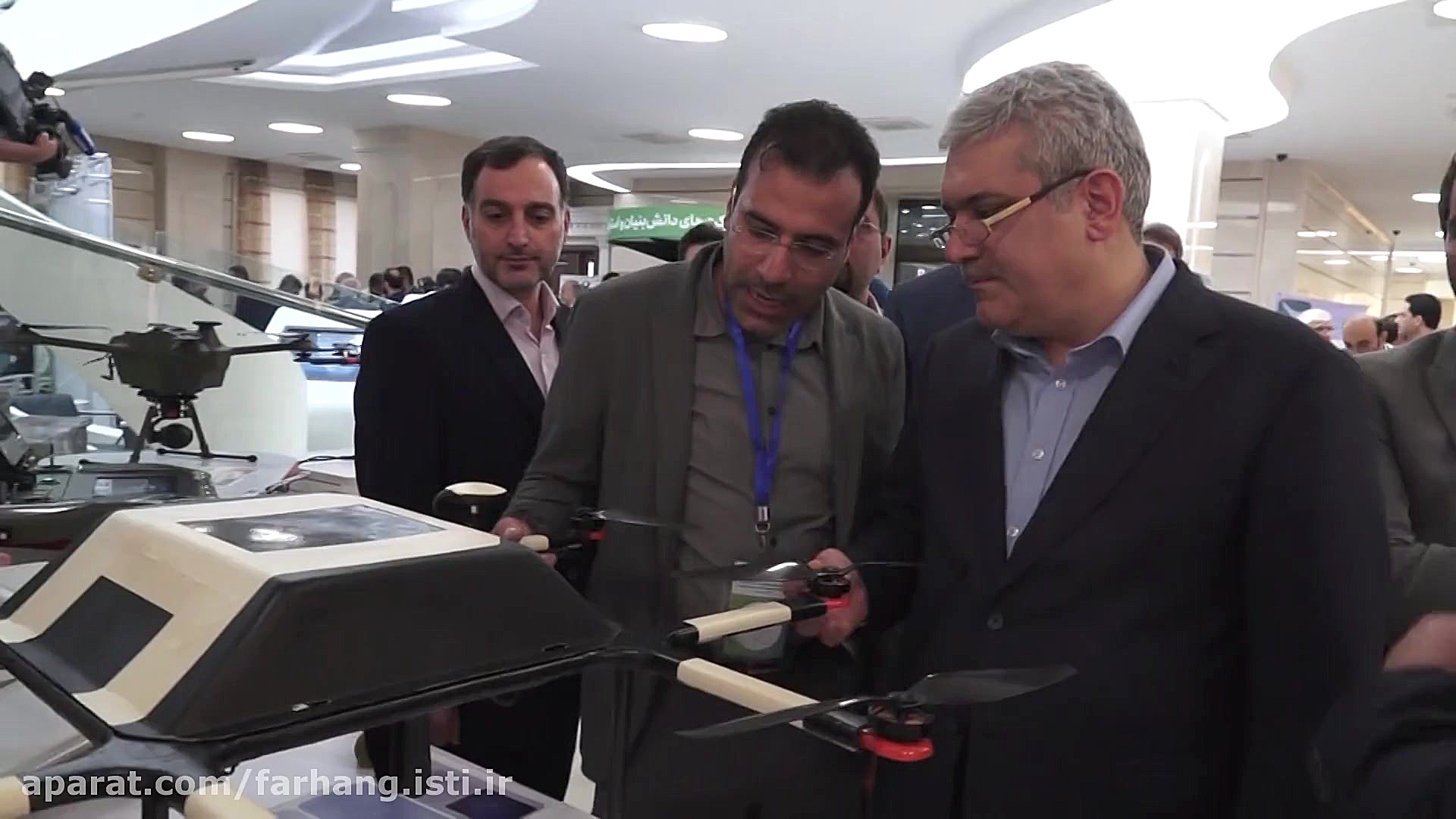 رونمایی از 7 دستاورد دانش بنیا...