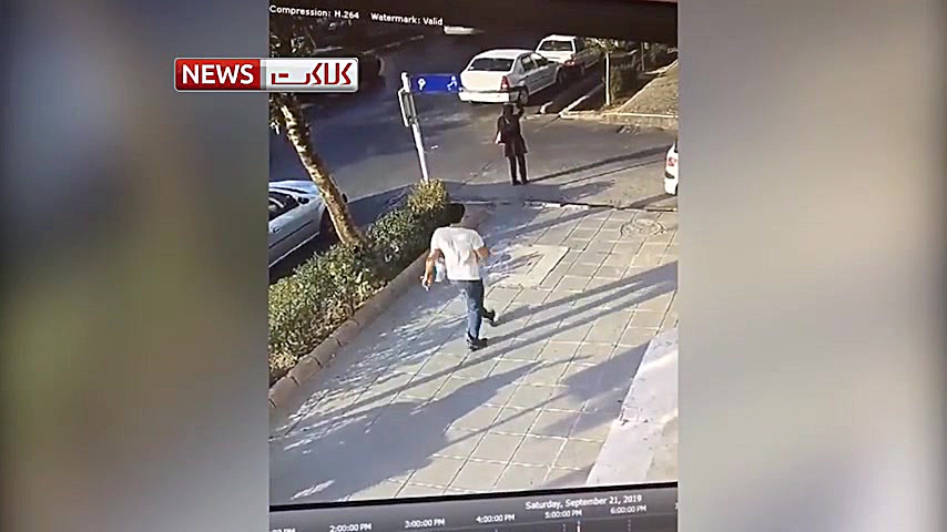 موبایل قاپی در روز روشن از یک...