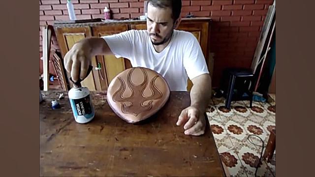 چرم دوزی  آموزش هنر چرم دوزی