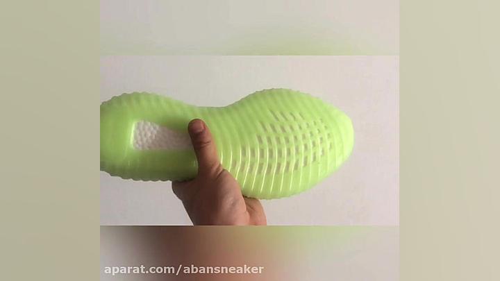 ادیداس یزی 350 سبز شبرنگ glow...