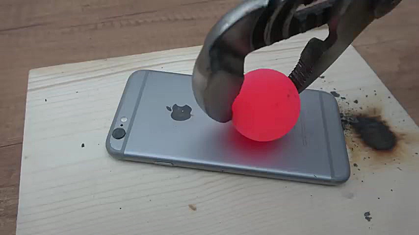 آزمایش انداختن گوی ۱۰۰۰ درجه ر...