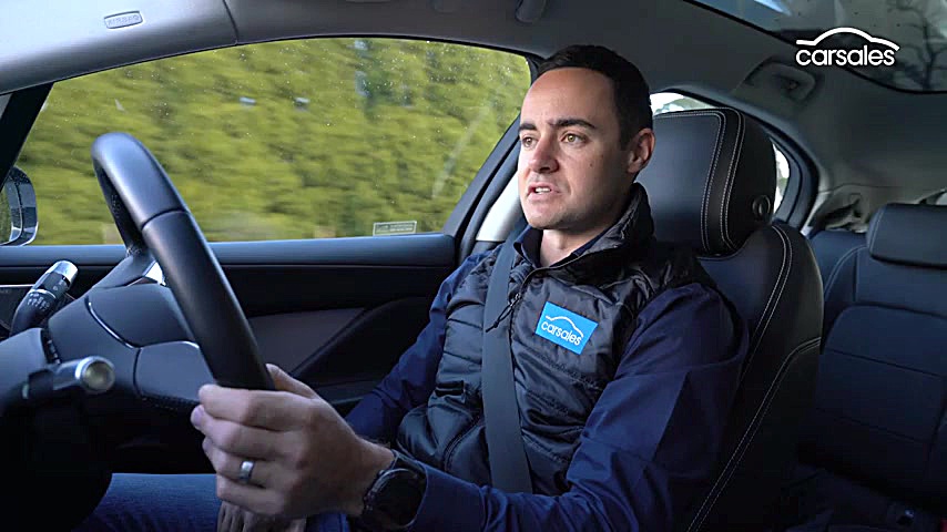 مقایسه جگوار آی پیس و تسلا مدل...