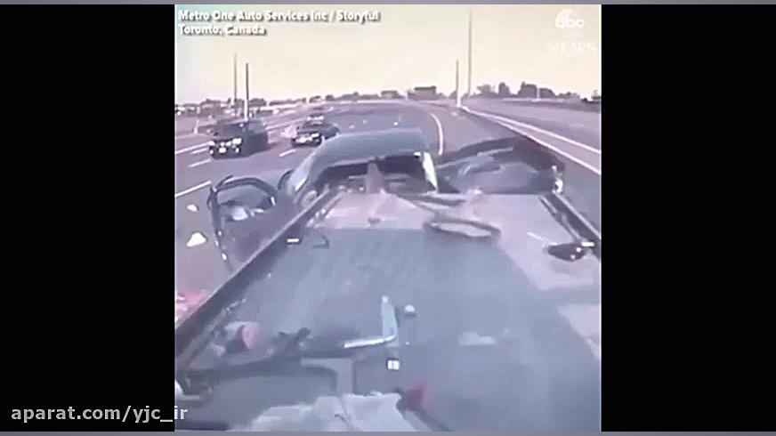نصف شدن وحشتناک خودروی شاسی بل...