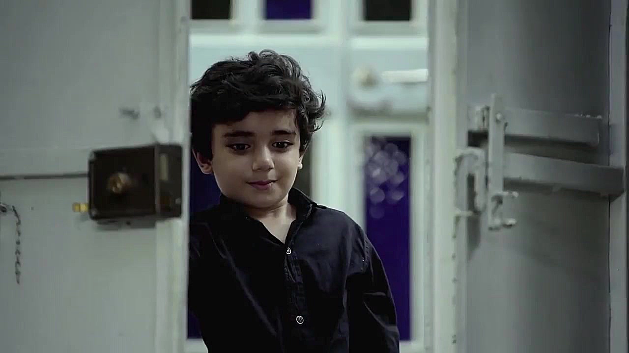 نماهنگ روضه خونگى كربلایى حسین...