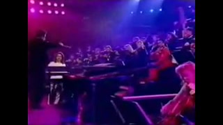 یانی  زنده در رویال آلبرت هال...