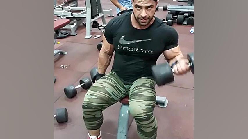 آموزش حرکات بدنسازی  تمرینات ج...