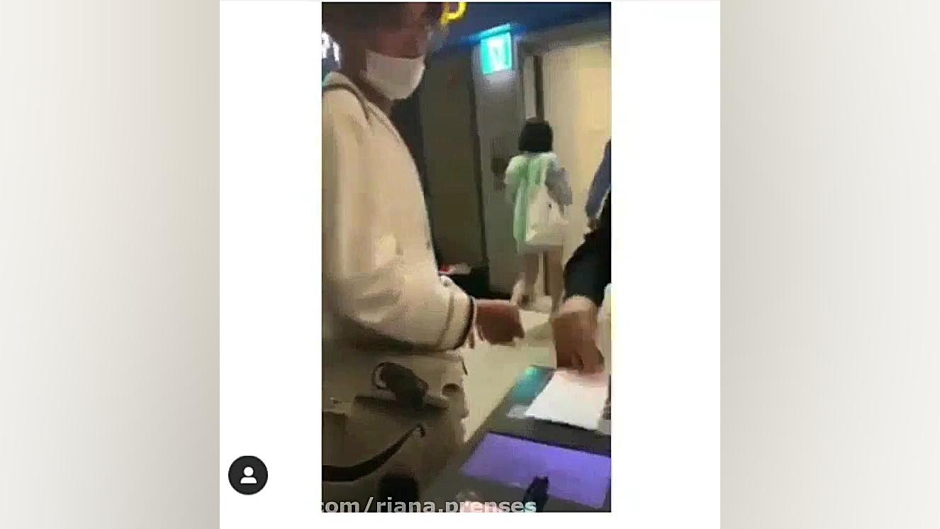 ویدیو از بی تی اس درحال رفتن ی...