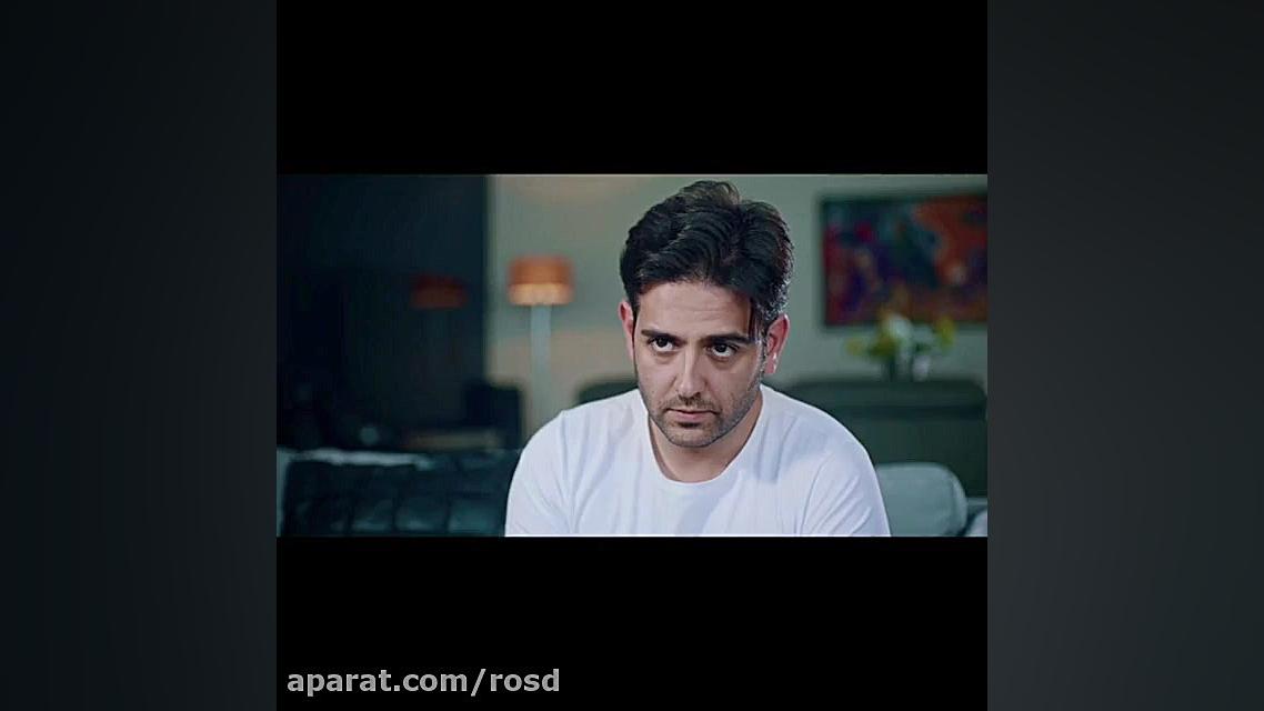 سکانسی از قسمت هفتم سریال مانک...