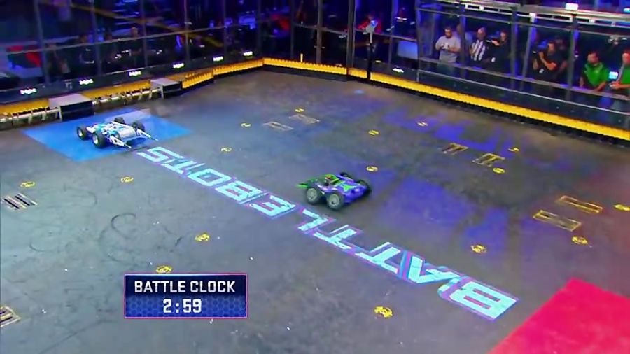 مبارزه _ LockJaw vs. Yeti مبارزه ربات ها