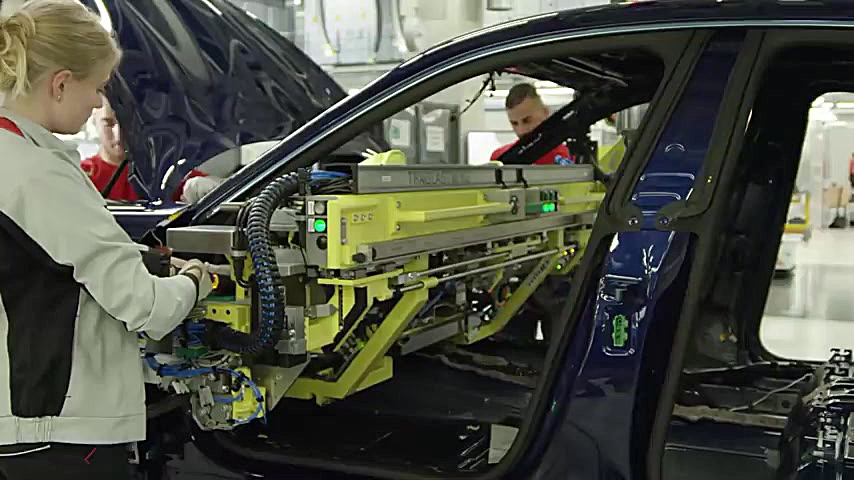 مراحل ساخت و تولید پورشه تایکا...