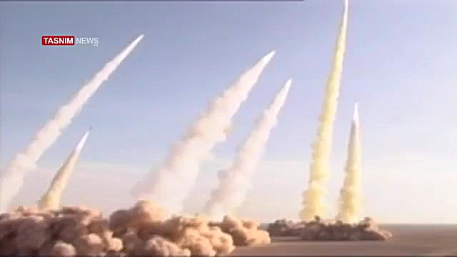 گوشه هایی از قدرت نظامی ایران