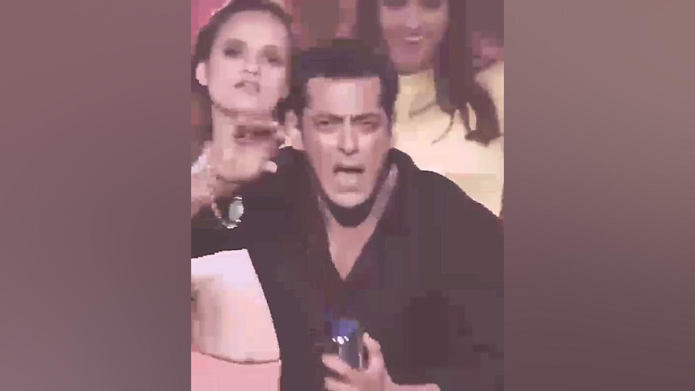 رقص زیبا از سلمان خان(عشق خان)