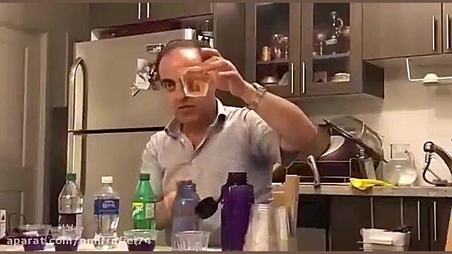 ببینید که نوشابه چقدر اسید دار...