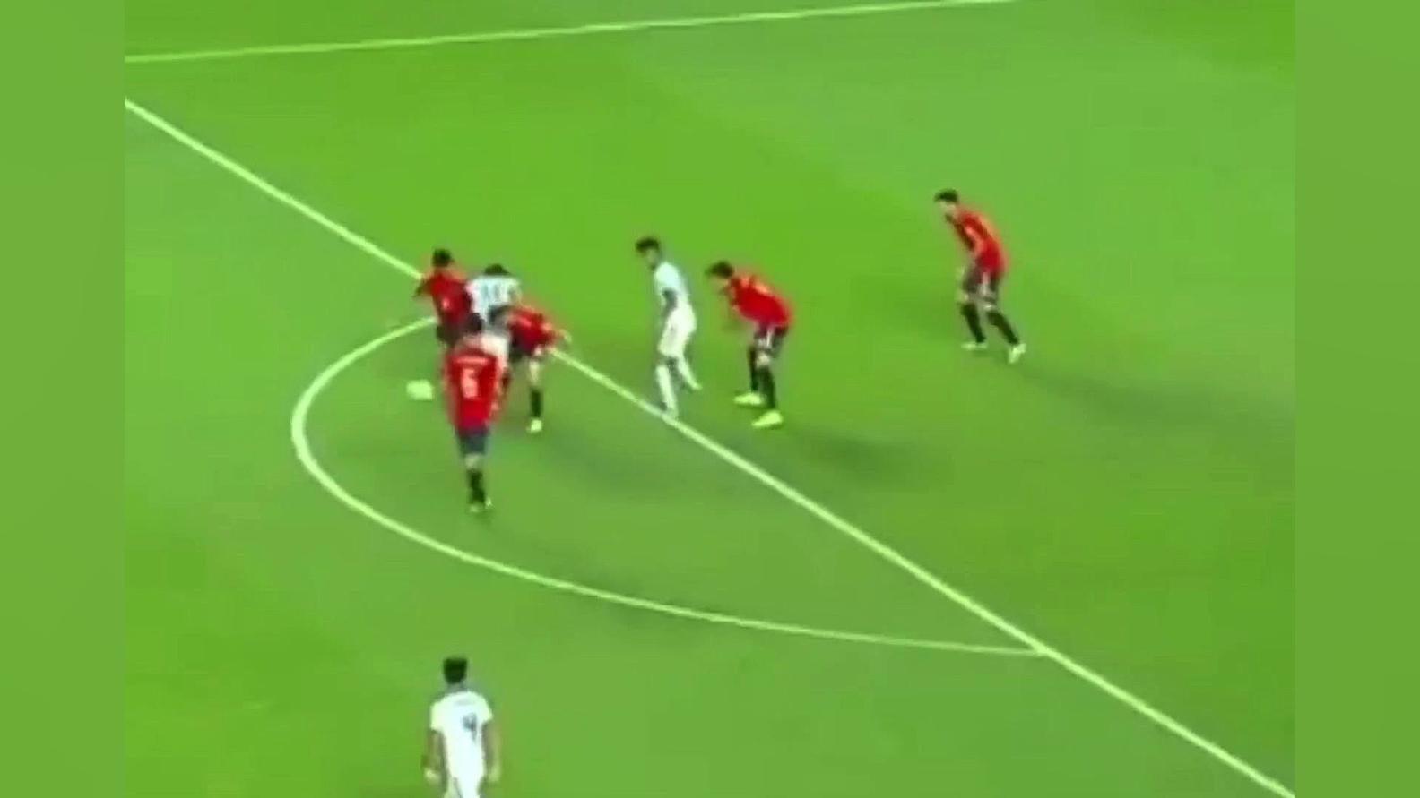 حرکت تماشایی پدری ستاره جوان ب...