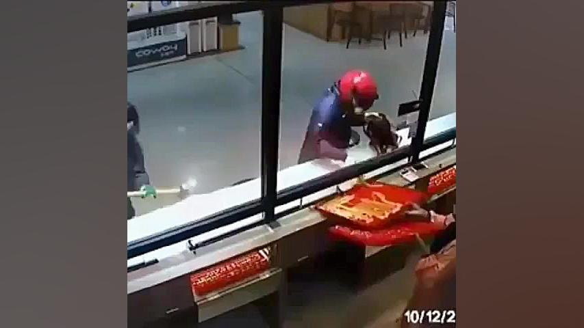 دزدی از مغازه طلا فروشی