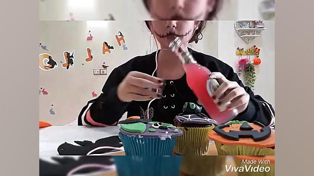 چالش آسمر :خوردن خوراکی هالووی...