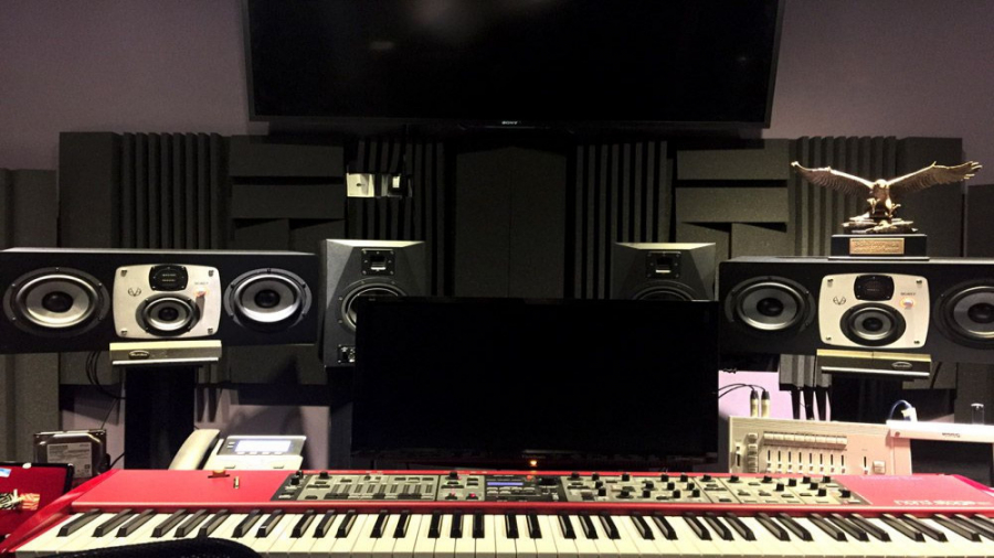 ارگ نوازی  استودیو صداهای همرا...