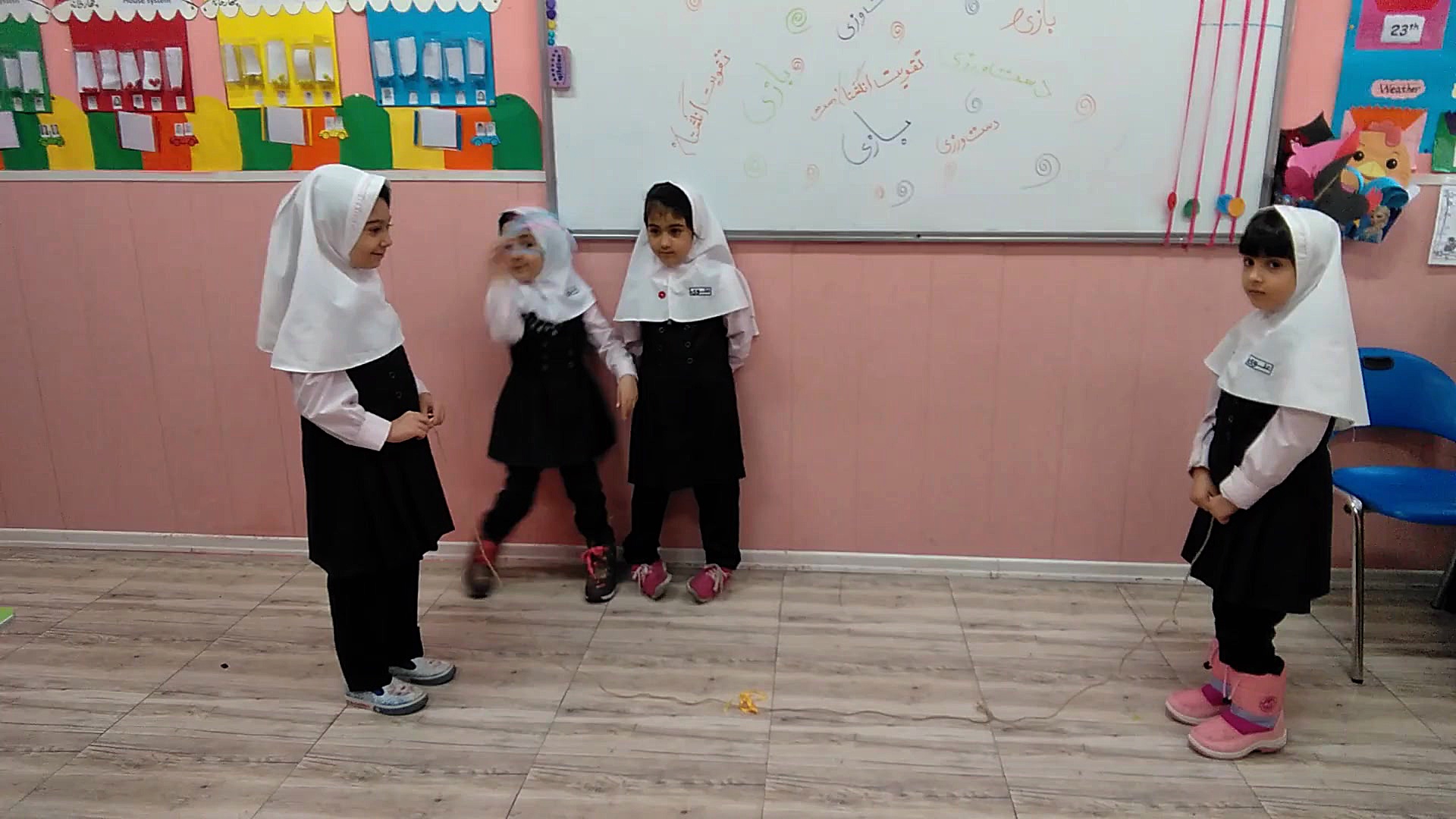 آموزش پیش دبستان و دبستان دختر...