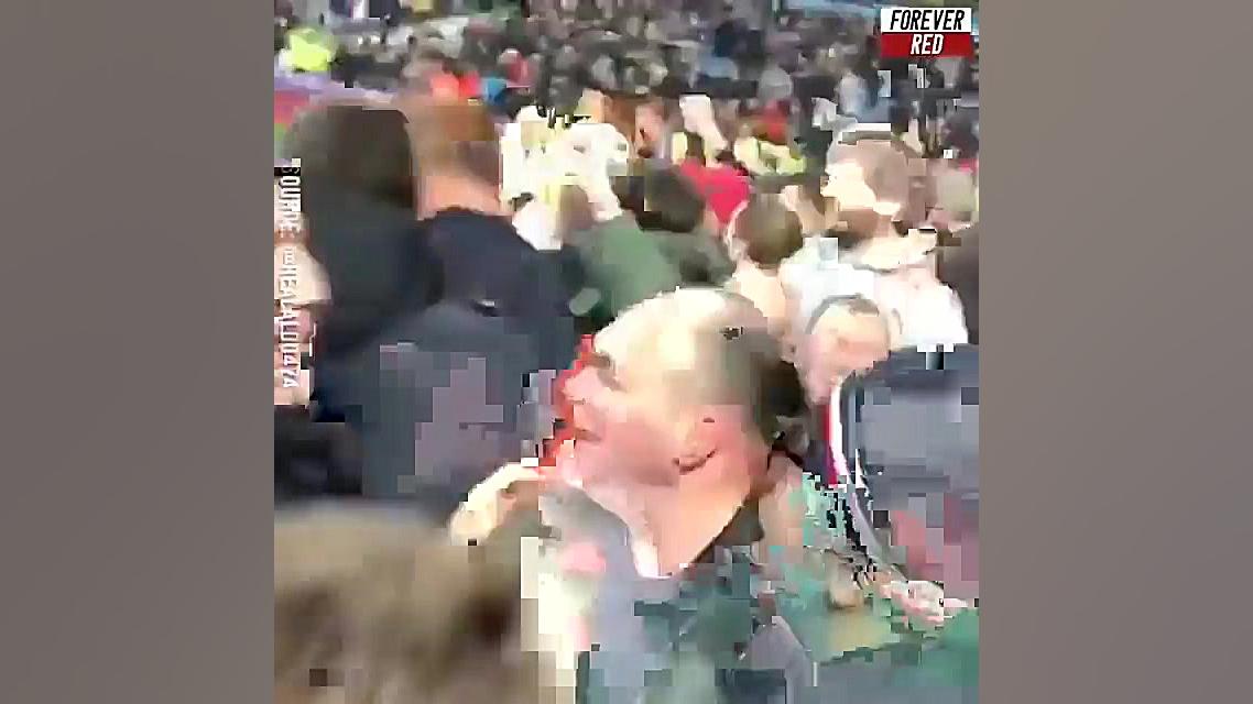 خوشحالی جنون آمیز هواداران لیو...