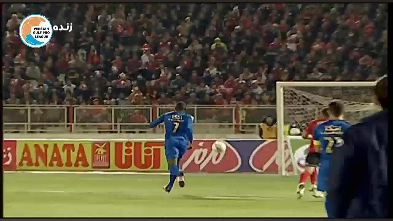 خلاصه بازی تراکتور 2 4 استقلال...