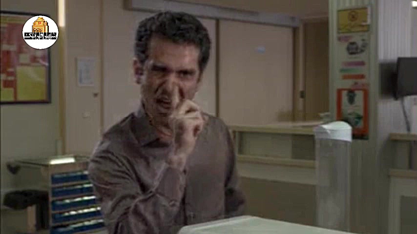 هوتن شکیبا در نمایی از سریال ف...