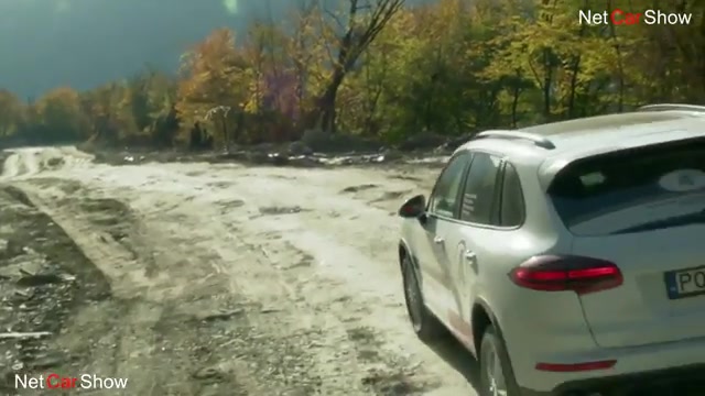 عملکرد رانندگی پورشه دریای سیا...