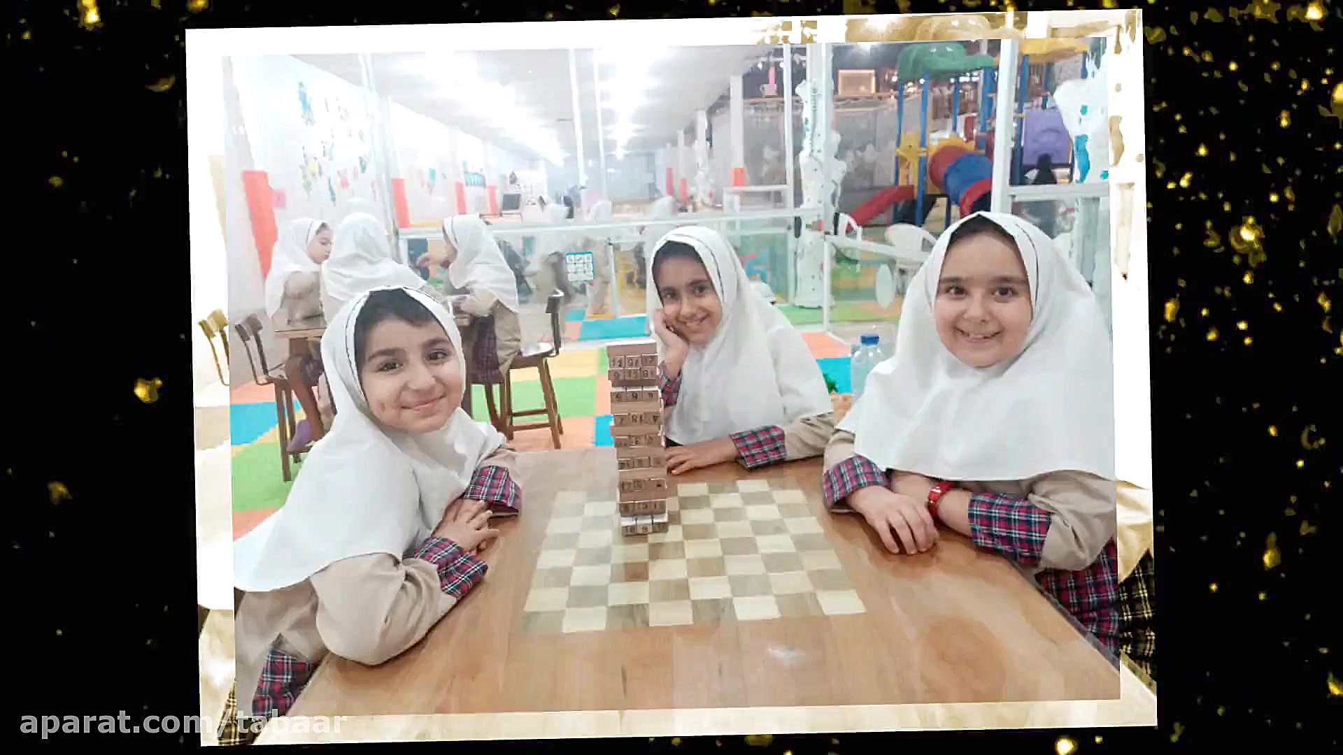 تفریح و بازی کودکان در شهربازی...