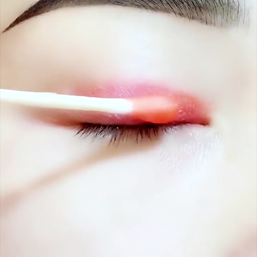 Beautiful Eye Makeup Tutorial...