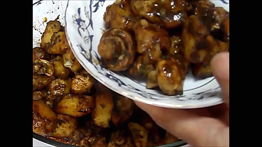 طرز تهیه سیب زمینی و قارچ کباب...