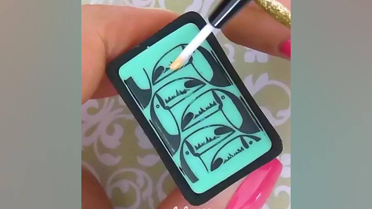 آموزش طراحی ناخن  دیزاین ناخن